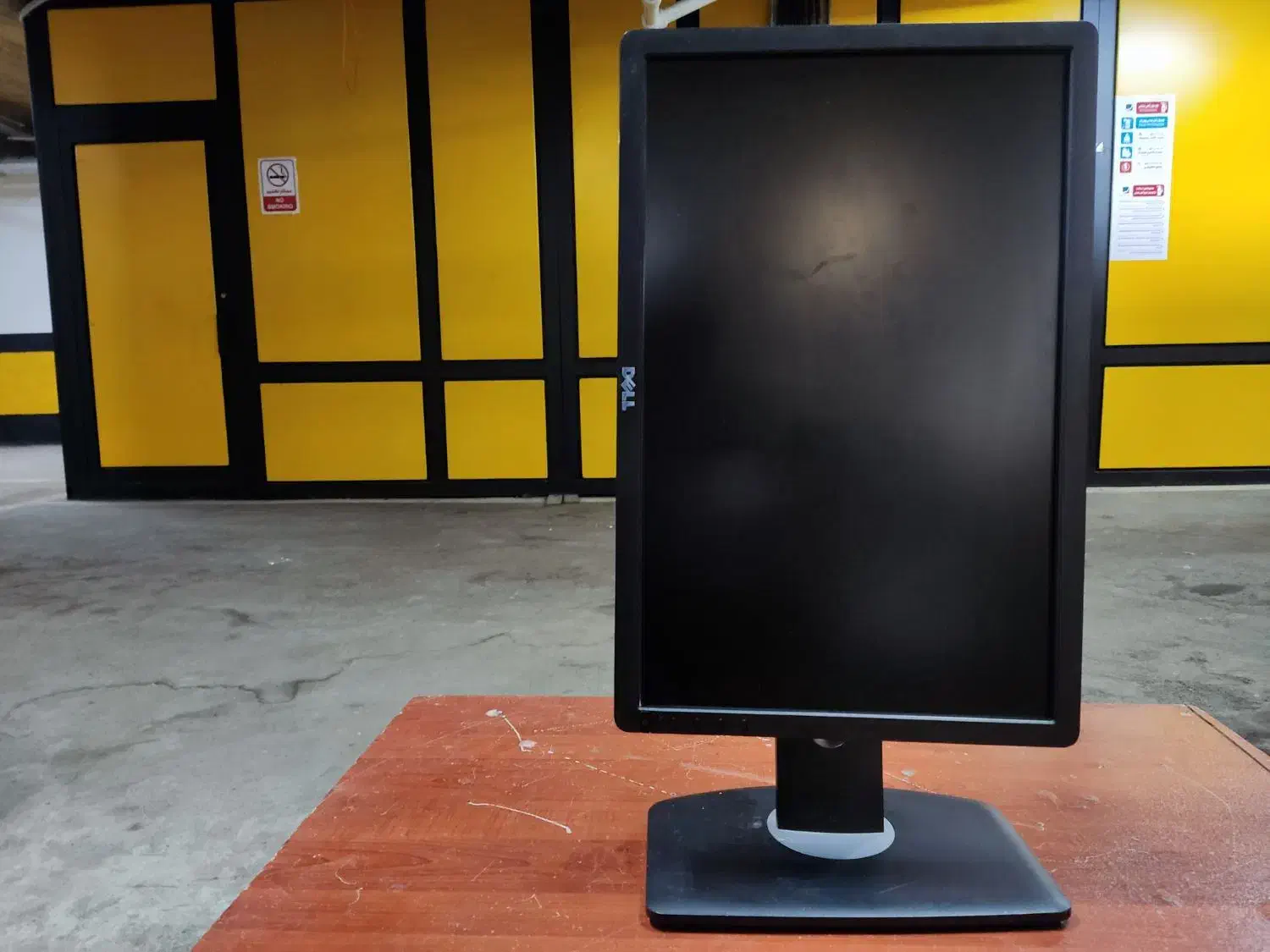 مانیتور 20 اینچی Dell|قطعات و لوازم جانبی رایانه|تبریز, |دیوار