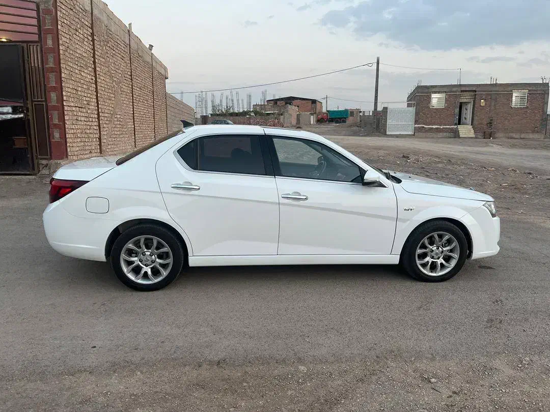 فروش دنا پلاس اتومات مدل 1402 آپشنال|خودرو سواری و وانت|بردسیر, |دیوار