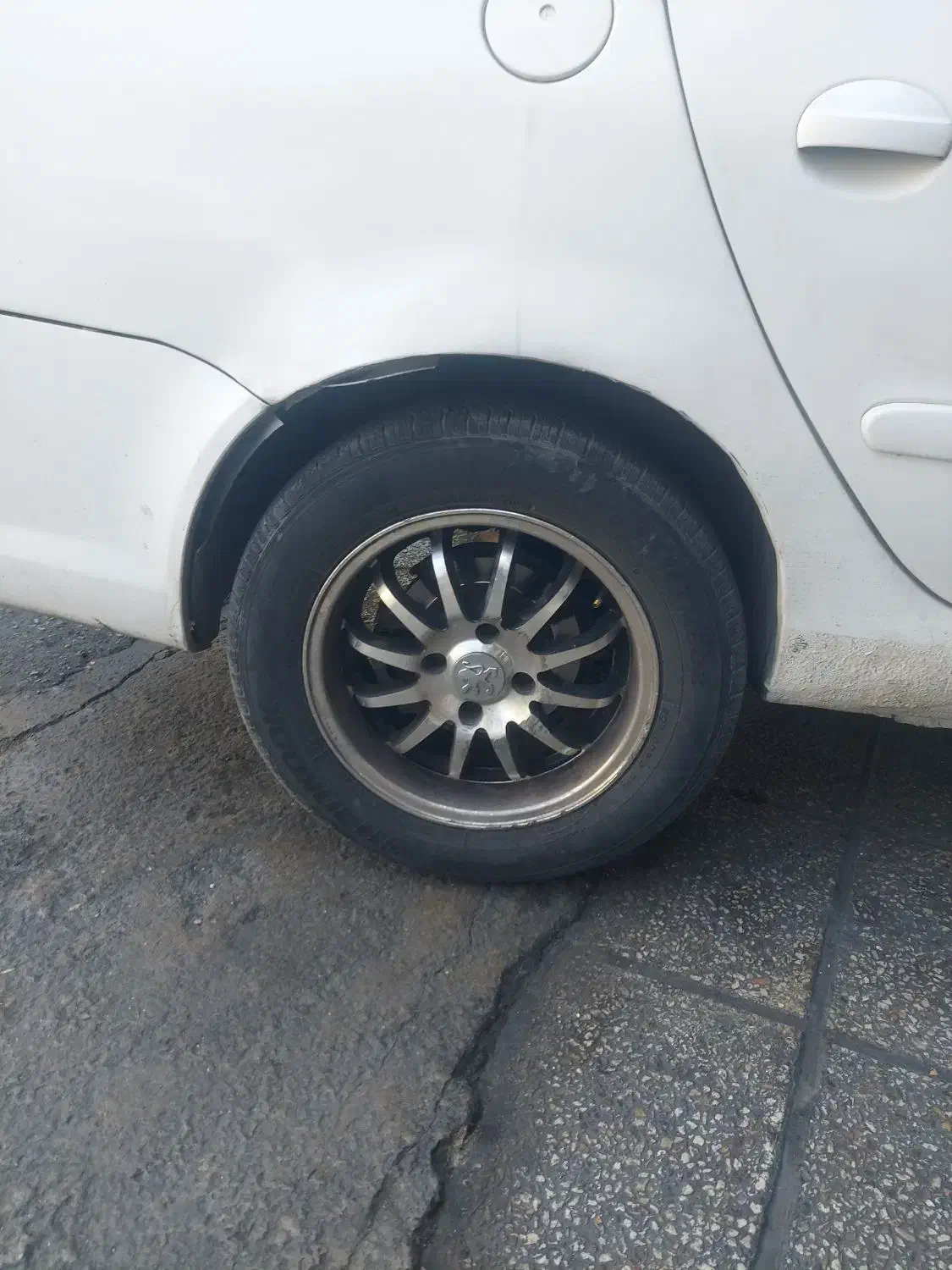 رینگ اسپورت ۱۵|قطعات یدکی و لوازم جانبی|شیراز, ریشمک|دیوار