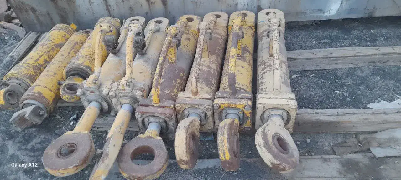 فروش جک یک طرفه و دوطرفه و جک استیک بیل مکانیکی|ماشین‌آلات صنعتی|کرمانشاه, |دیوار