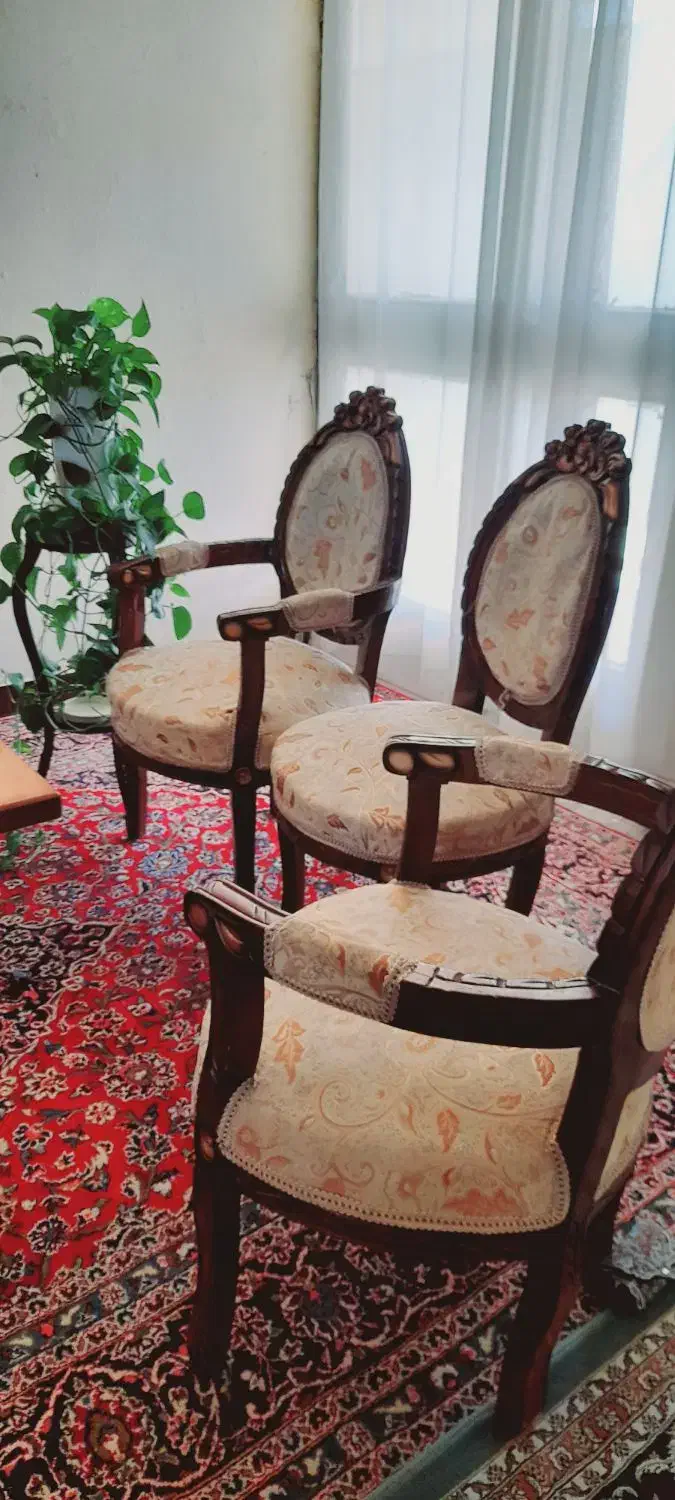مبل ۹نفره سالم سالم|مبلمان خانگی و میز عسلی|بروجرد, |دیوار