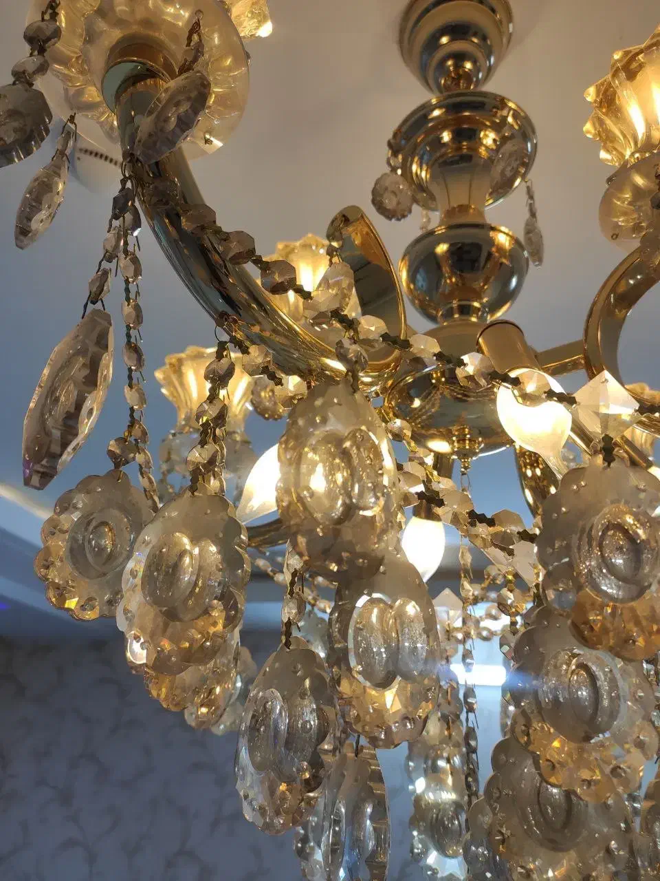 لوستر کریستالی|لوستر و چراغ آویز|مشهد, حسینآباد|دیوار