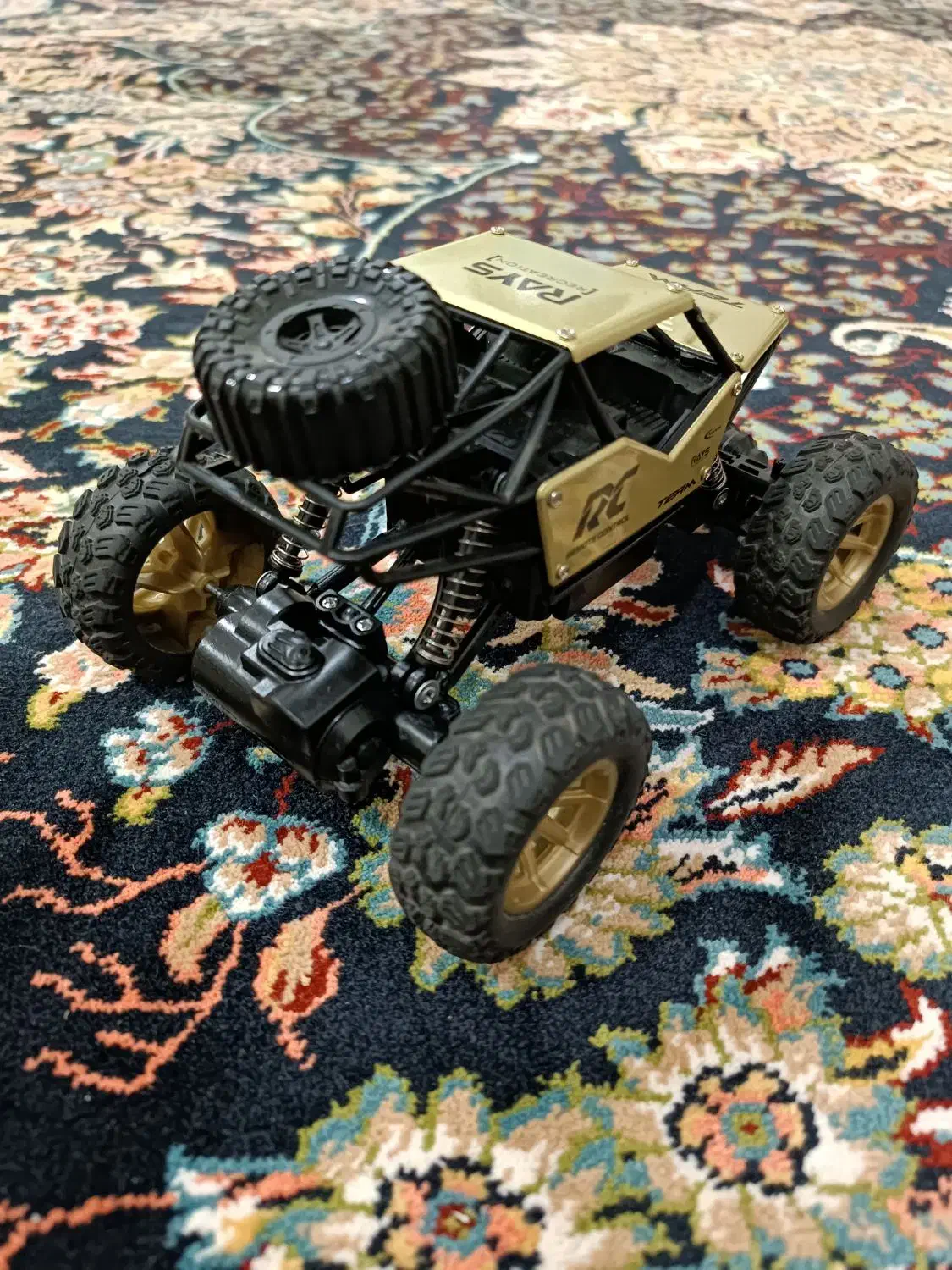 ماشین کنترلی افرود|اسباب‌‌بازی|مهریز, |دیوار