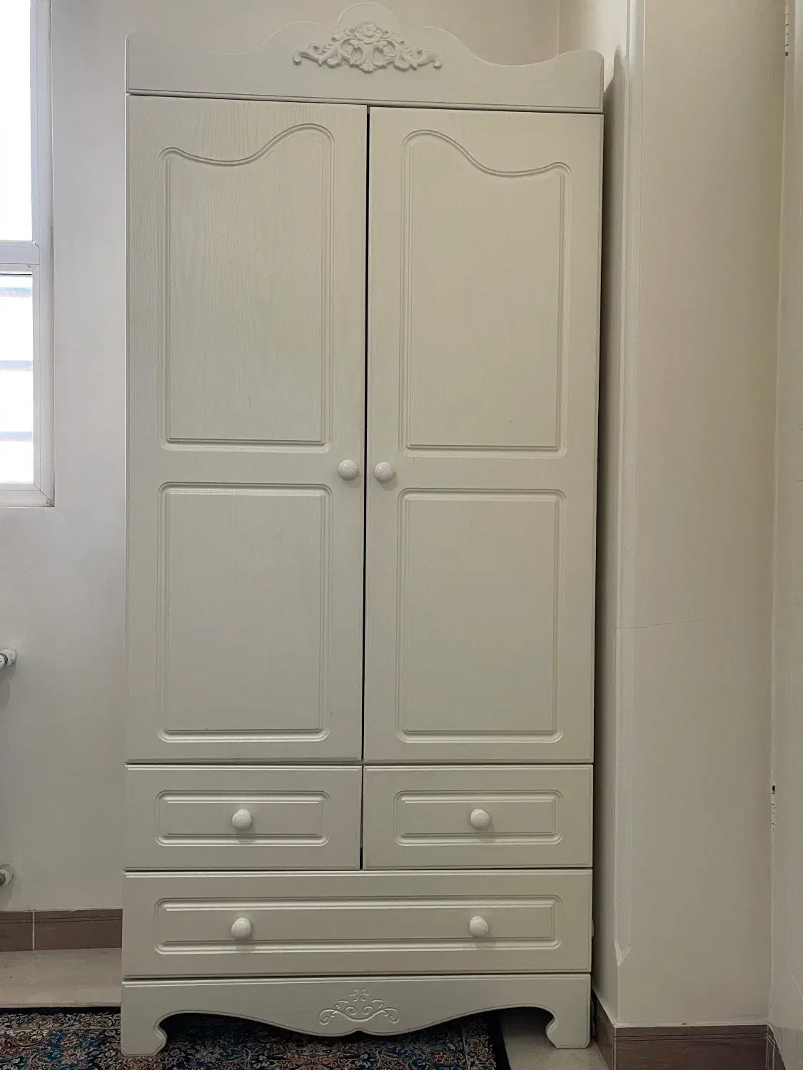 تخت و کمد بی بی استار|تخت و سرویس خواب|اندیشه, اندیشه فاز ۳|دیوار