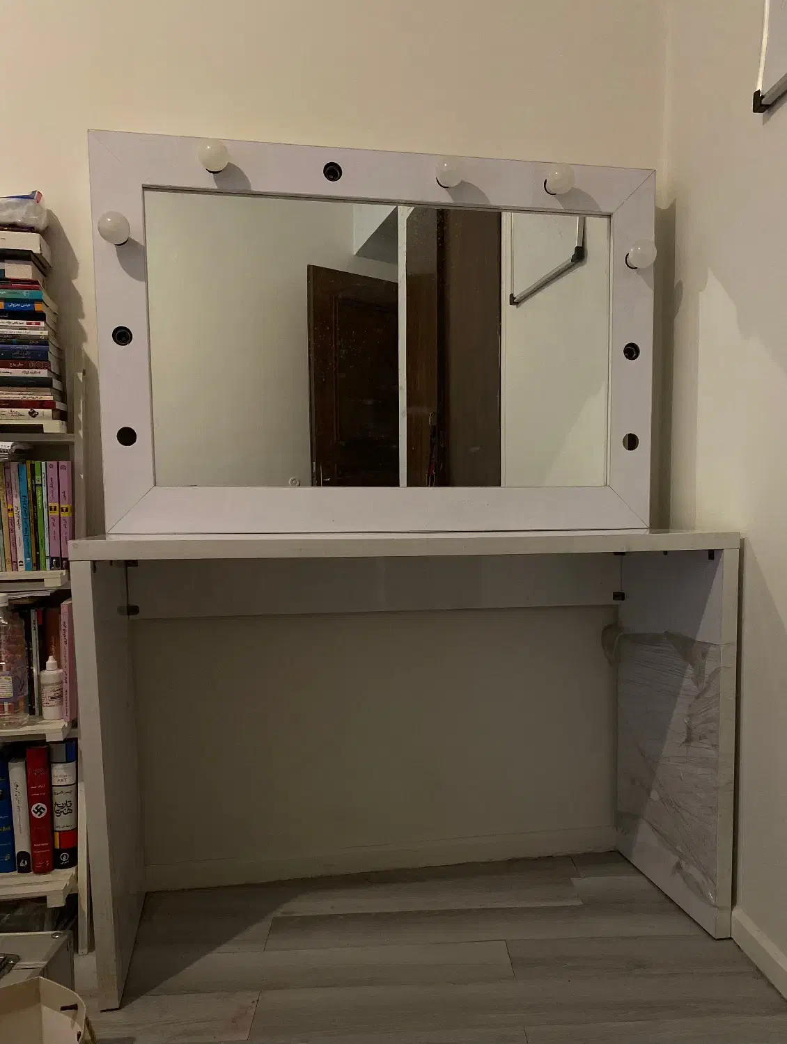 میز آرایشی|میز و صندلی غذاخوری|تهران, حکمت|دیوار