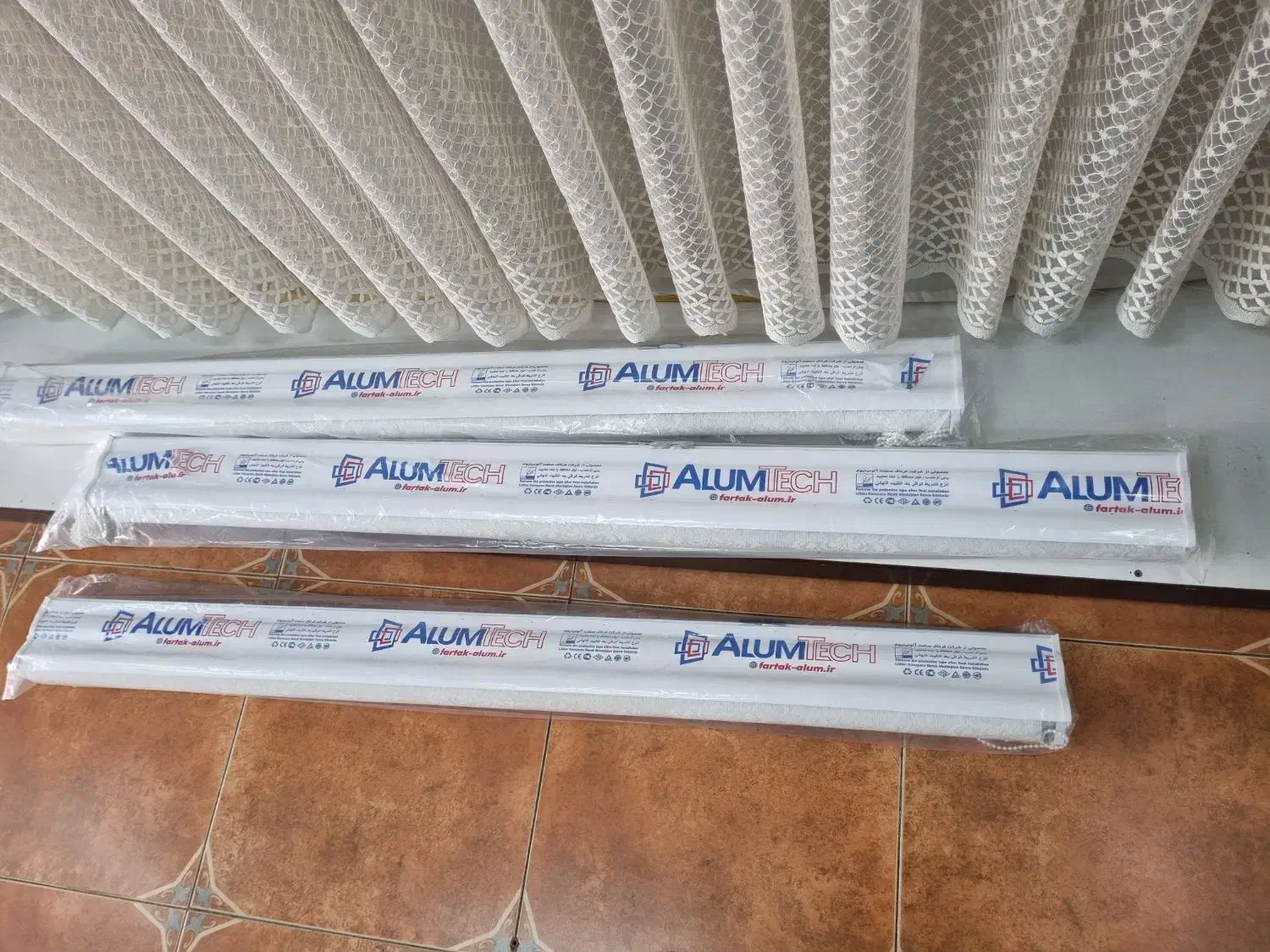 پرده زبرا دومکانیزم (شب وروز)|پرده، رانر، رومیزی|اراک, |دیوار