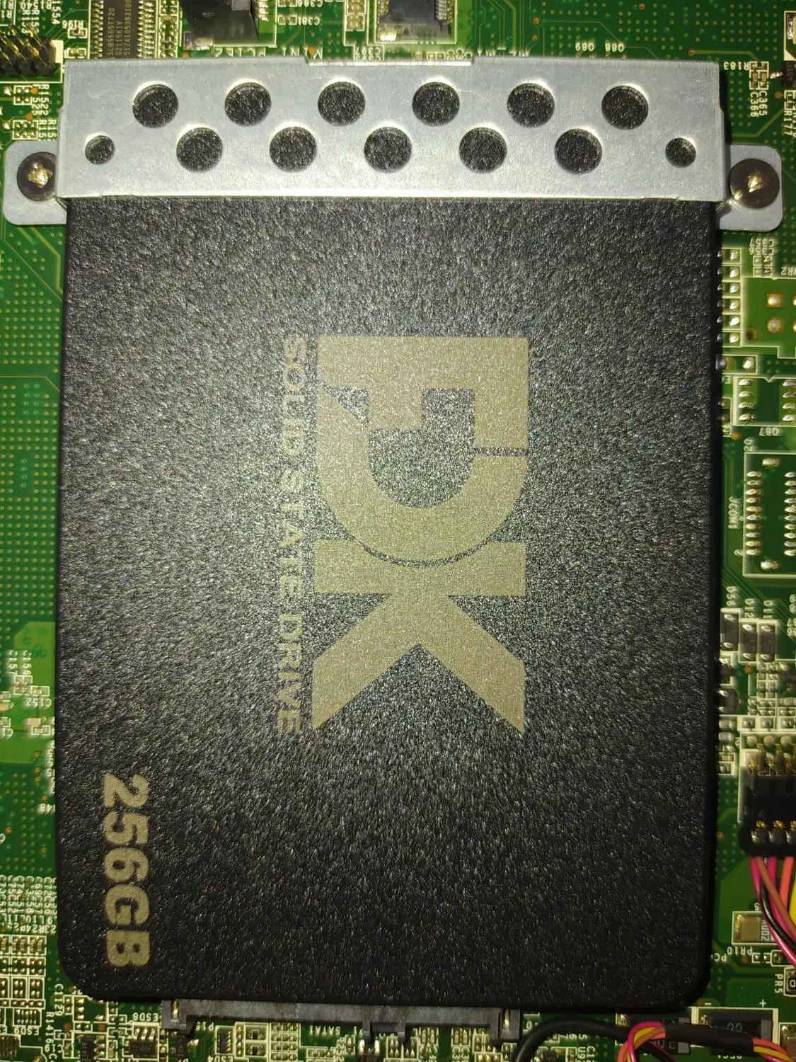 ram ddr4 8 gb   ssd 256 gb|قطعات و لوازم جانبی رایانه|تبریز, |دیوار