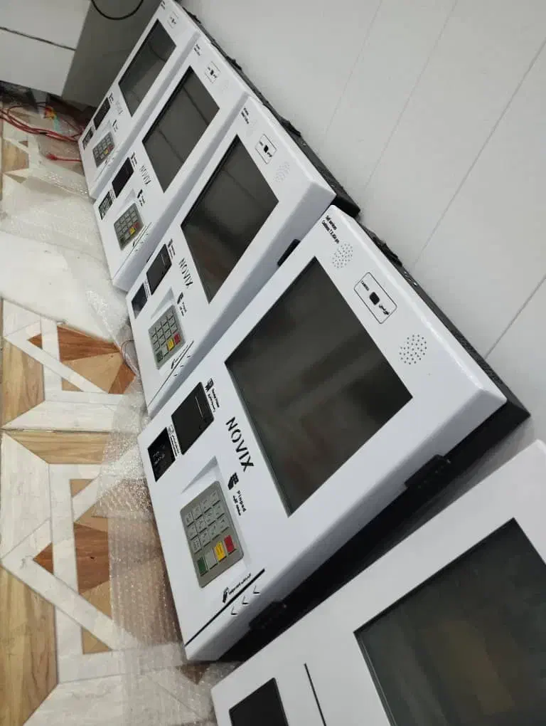 دنیای کش لس دیواری و رومیزی بدون نیاز به مالیاتی|فروشگاه و مغازه|اراک, |دیوار