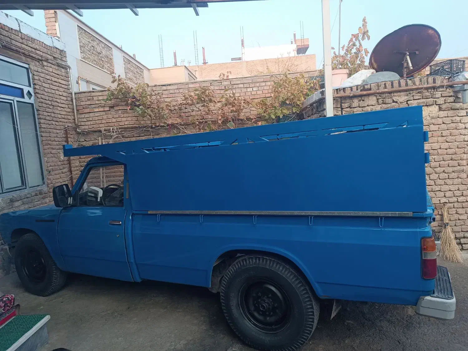 نیسان 88 تناژ بالا|خودرو سواری و وانت|نقده, |دیوار