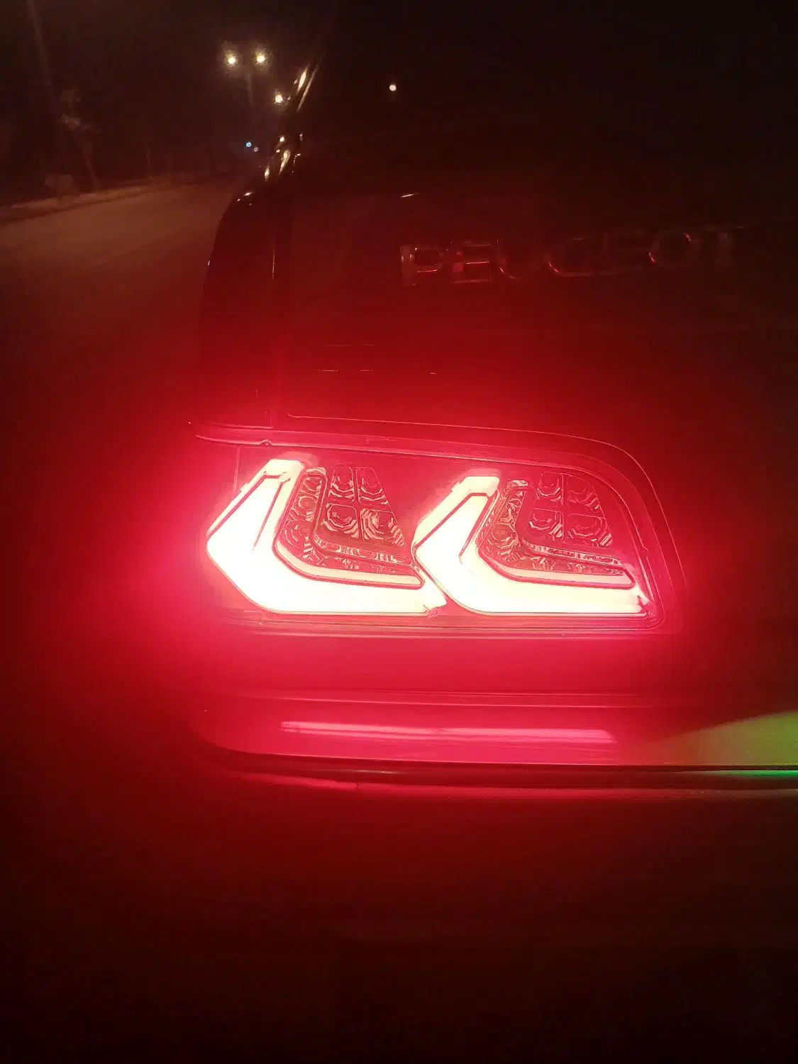 خطر اسپرت عقب پژو پارس|قطعات یدکی و لوازم جانبی|حمیدیا, |دیوار