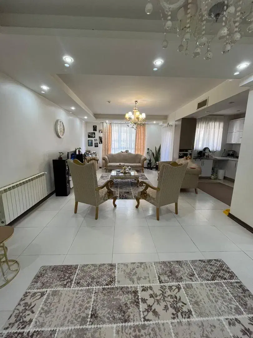 ۱۱۰ متر دو خواب/نوساز/نقشه بدون پرت