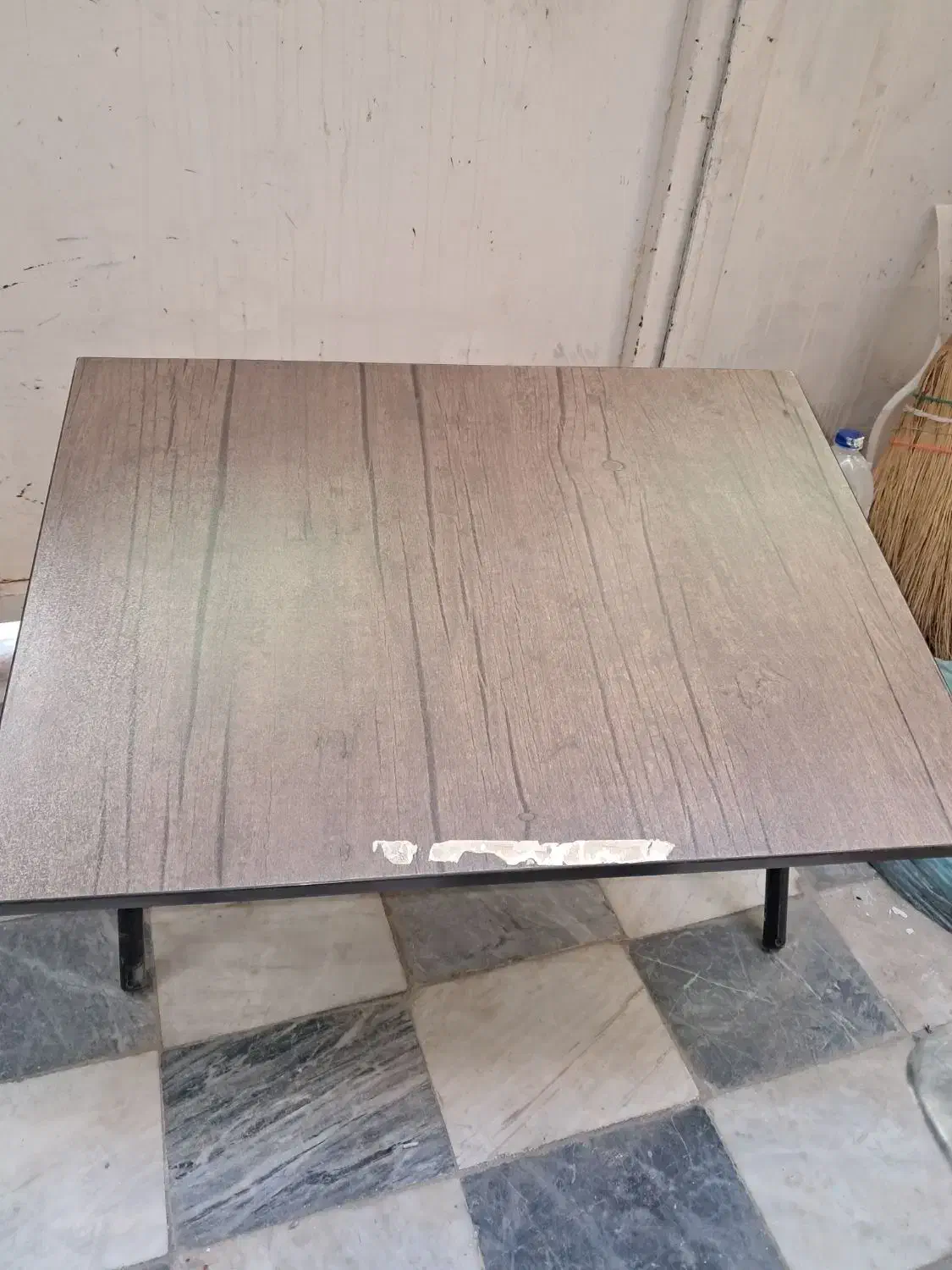 میز|میز تحریر و کامپیوتر|قم, امامزاده ابراهیم|دیوار