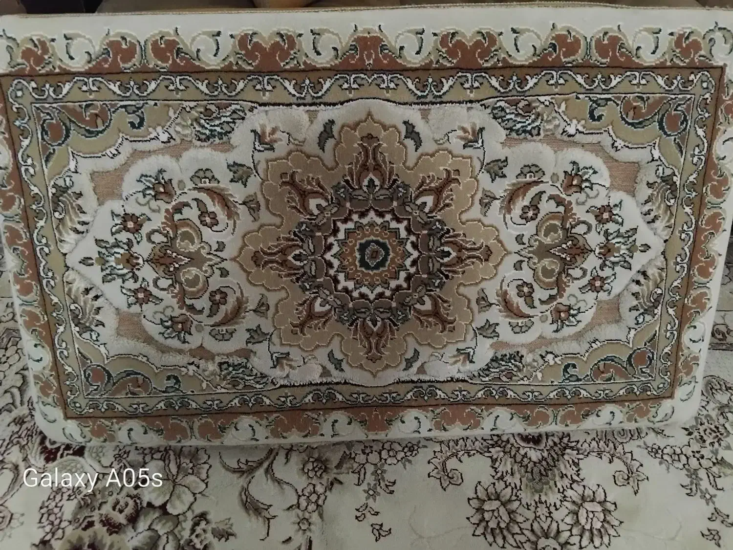 پشتی سالم و تمیز  یک جفت|پشتی|هشتگرد, فاز ۱ مهستان|دیوار