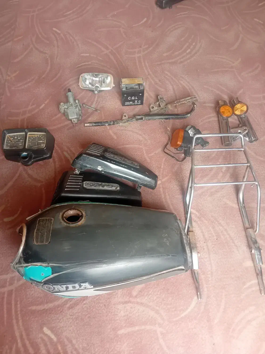 لوازم یدکی موتور سیکلت سی جی ۱۲۵|قطعات یدکی و لوازم جانبی|اصفهان, علی قلی آقا|دیوار