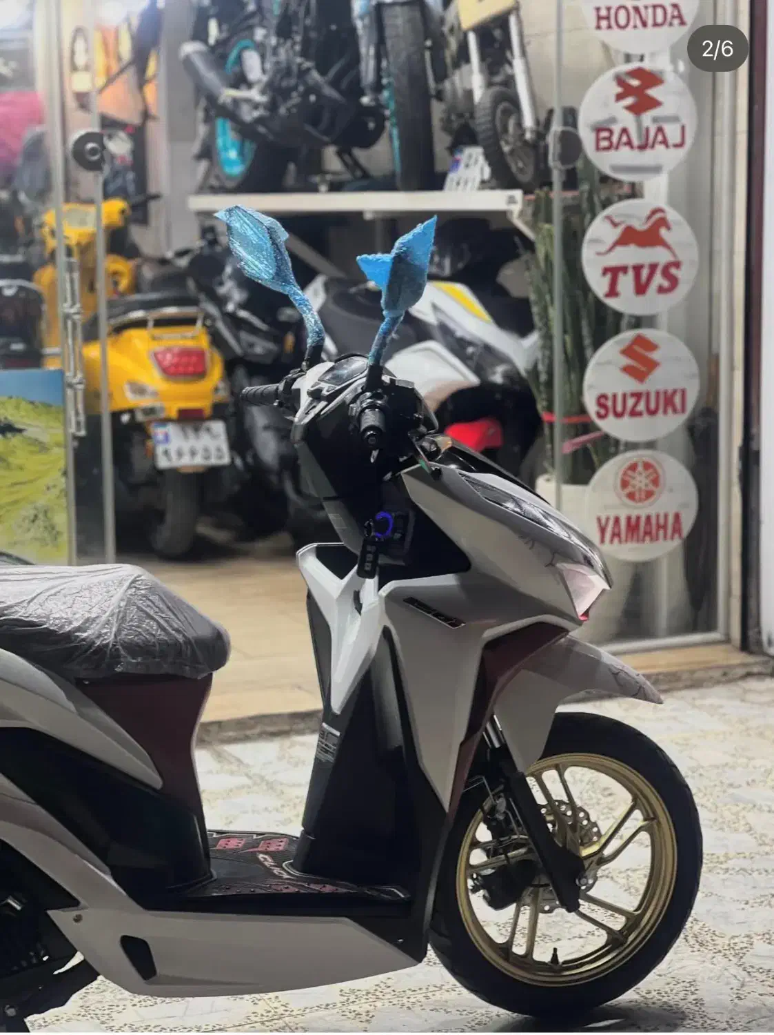 کلیک ۱۵۰|موتورسیکلت|لشت نشا, |دیوار