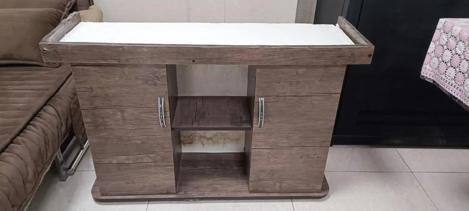 میز آکواریوم با شن و سنگ|ماهی|ری, علایین|دیوار