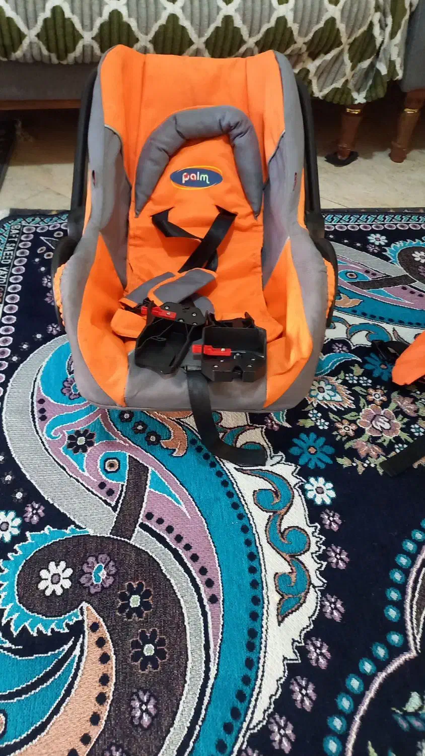 صندلی وسبد بچه و  آغوشی کودک فروش فوری|اسباب و اثاث بچه|تهران, امیریه|دیوار