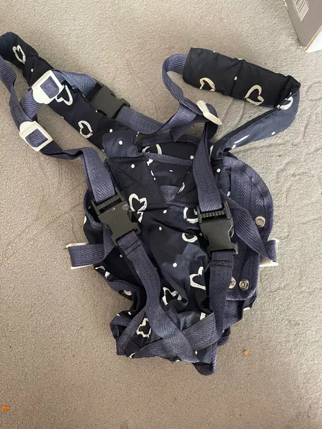 آغوش کودک نو|اسباب و اثاث بچه|بیرجند, |دیوار