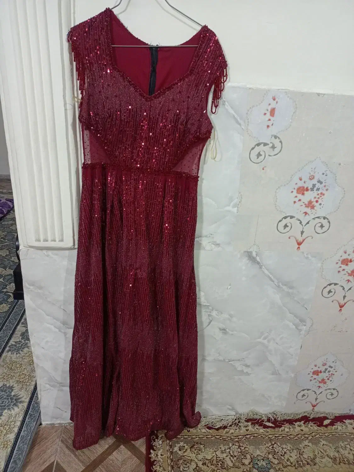 لباس مجلسی زرشکی|لباس|تربت جام, جامرود|دیوار