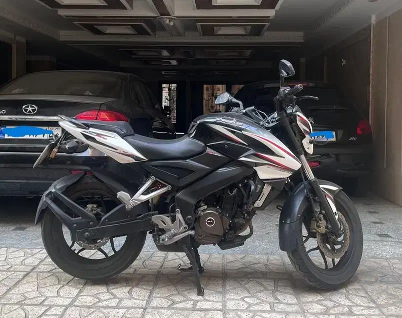 NS 200|موتورسیکلت|تهران, آهنگ|دیوار