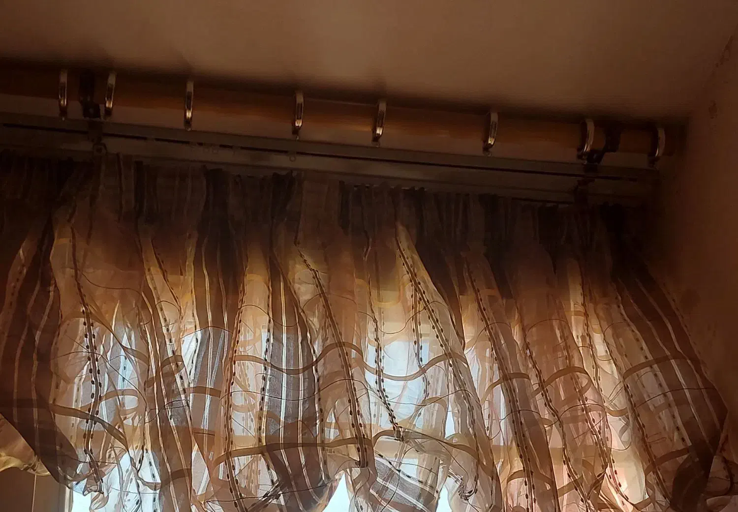 پرده همراه با یالن|پرده، رانر، رومیزی|کاشان, راوند|دیوار