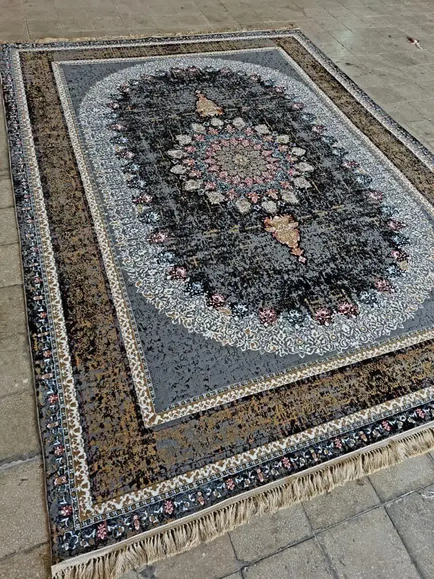 تعدادی فرش تک وجفت انباربه قیمت کارخونه عرضه میشود|فرش|بهشهر, |دیوار