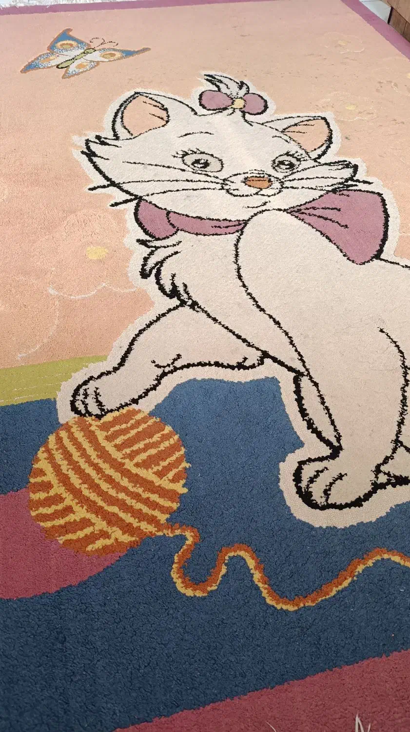 فرش طرح کیتی در حد نو|فرش|محمدیه-قزوین, |دیوار