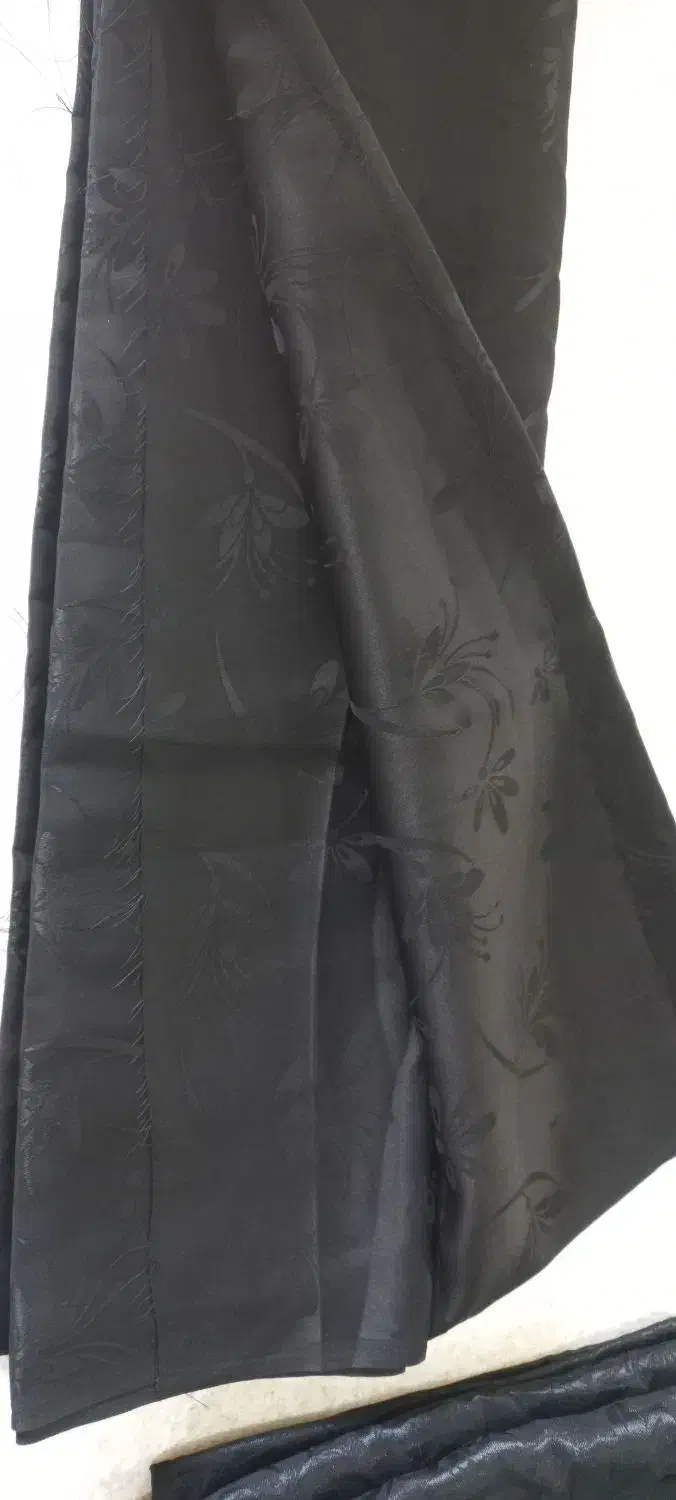 چادر مشکی|لباس|هشتگرد, فاز ۷ مهستان|دیوار