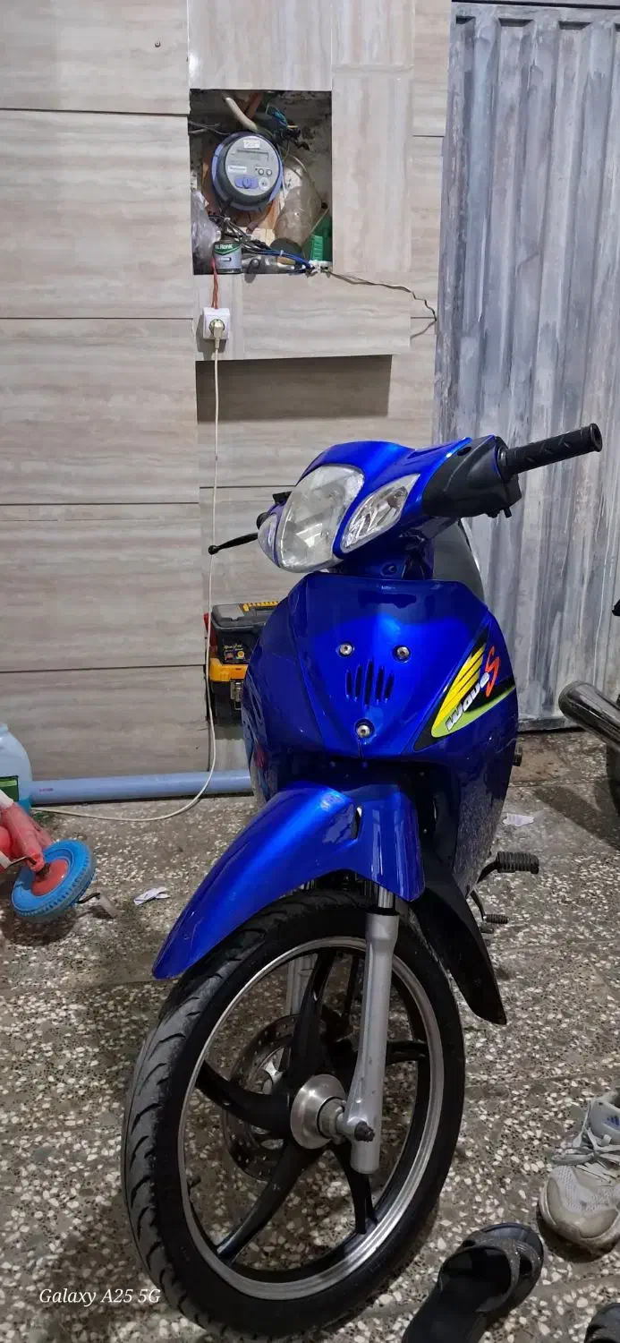 ی دستگاه موتور بی کلاج|موتورسیکلت|دلند, |دیوار