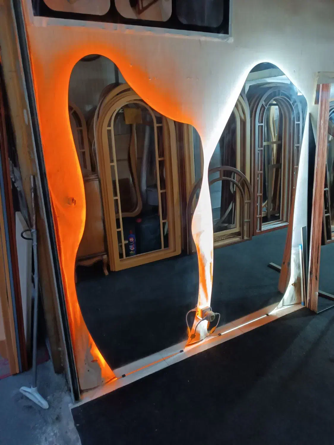 آینه بک لایت|آینه|تهران, شهرک ولیعصر جنوبی|دیوار