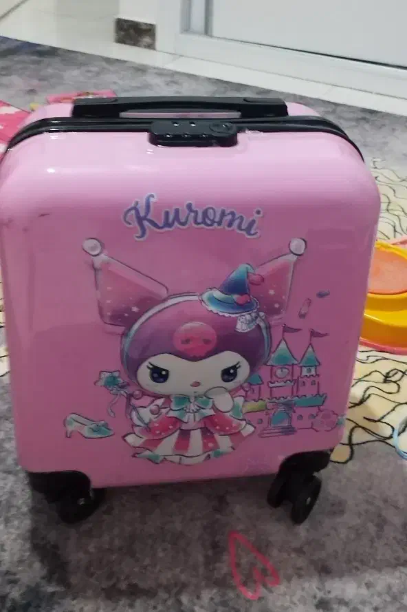 چمدان بچگانه کرومی|کیف، کفش، کمربند|تهران, اختیاریه|دیوار