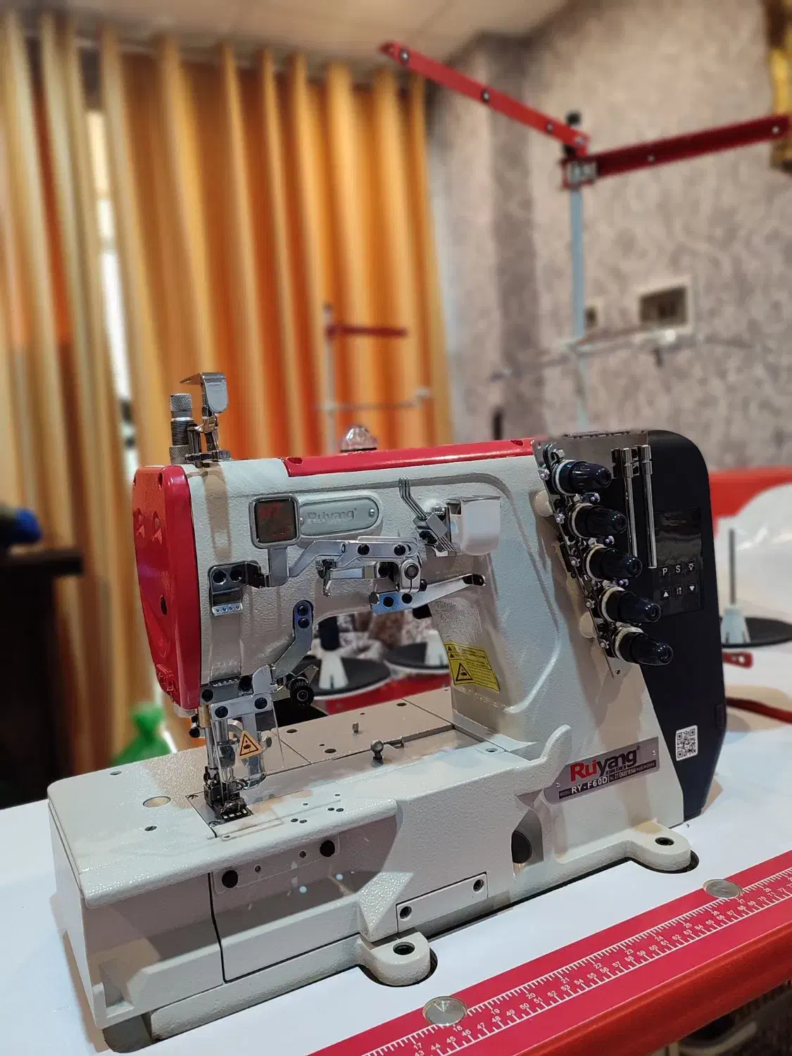 فروش یک دستگاه چرخ میاندوز|چرخ خیاطی و ریسندگی|چالوس, |دیوار