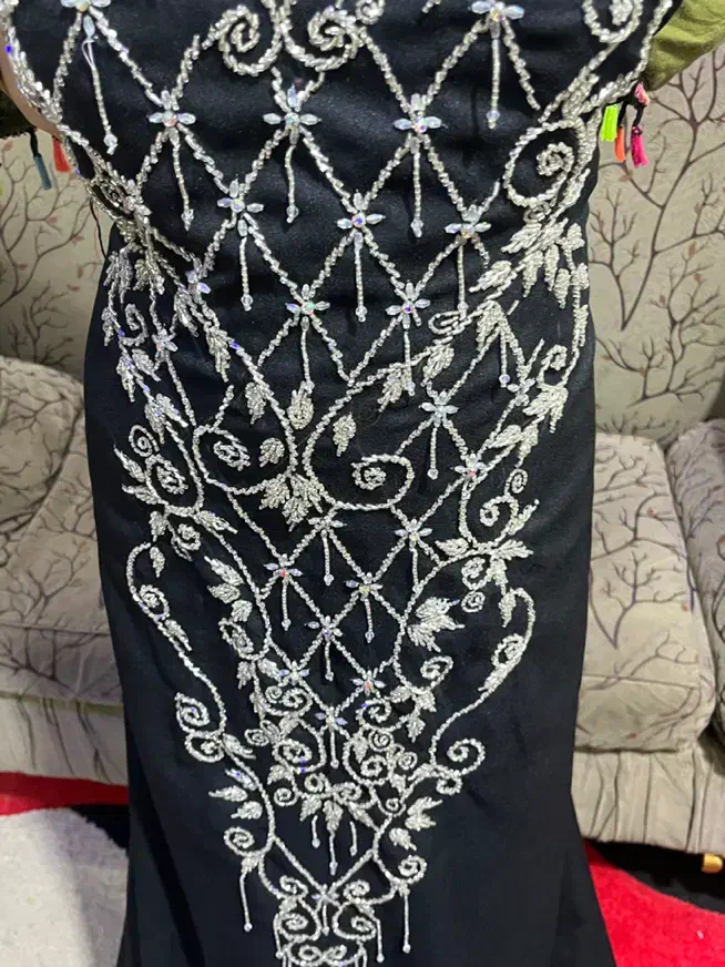 پارچه ملیله ای و مهره کاری|لباس|بندرعباس, |دیوار