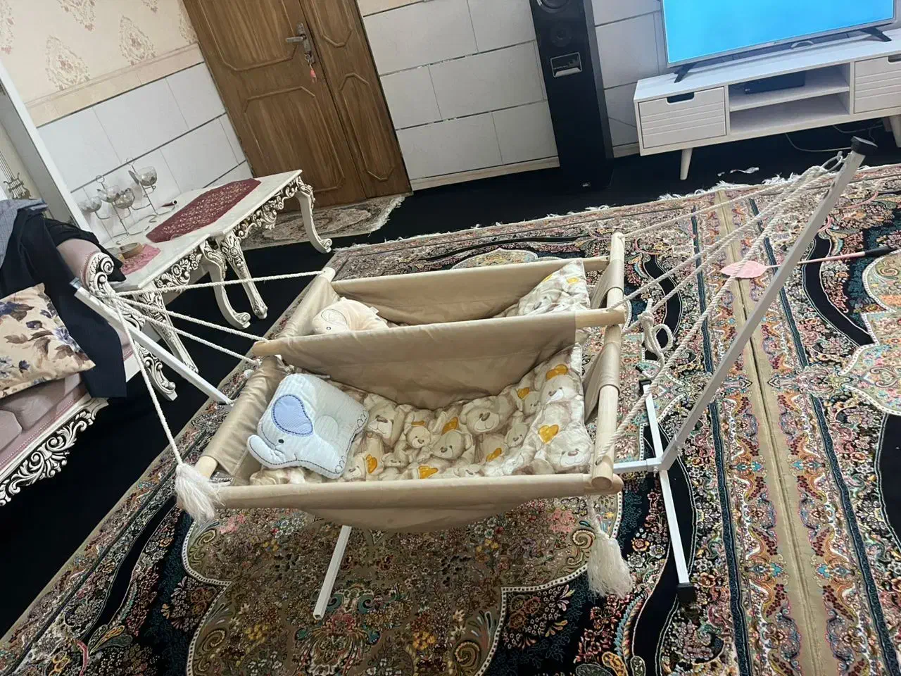 گهواره ننو دوقلویی در حد با تشک|اسباب و اثاث بچه|قرچک, زیبا شهر|دیوار