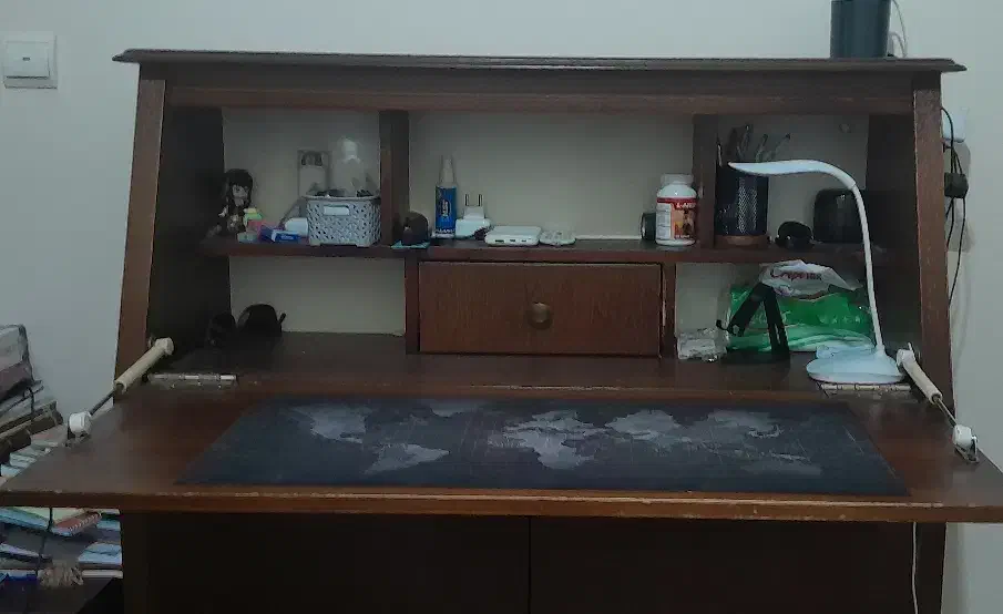 میز چوبی(چوب گردو)|میز تحریر و کامپیوتر|تهران, مهران (سیدخندان)|دیوار