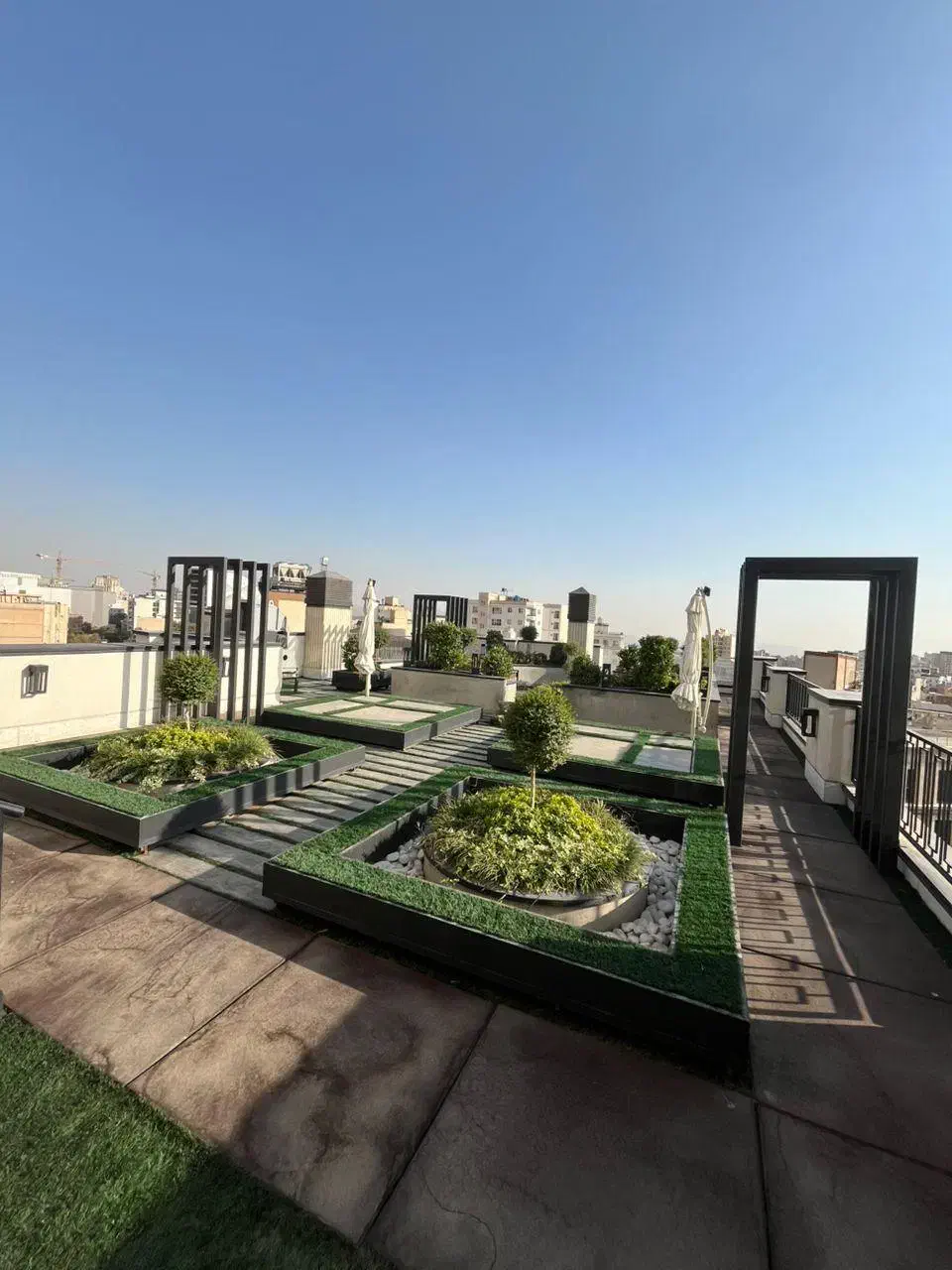 اجاره ۲۴۰ متر فرمانیه/برج باغی منحصر بفرد/هتلینگ