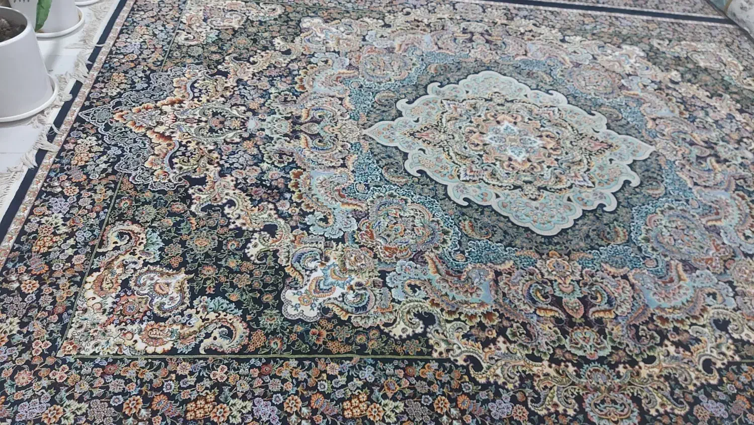 دوتخته فرش زیبا وشیک ۹متری ۷۰۰ شانه|فرش|بندرعباس, |دیوار