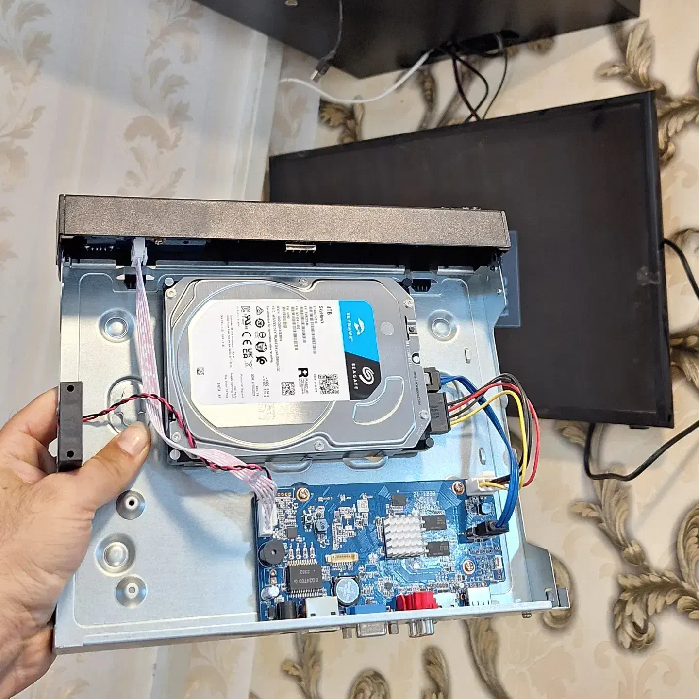 فروش و نصب دوربین مداربسته ، دزدگیر ، مودم|دوربین مداربسته|فیروزآباد (فارس), |دیوار