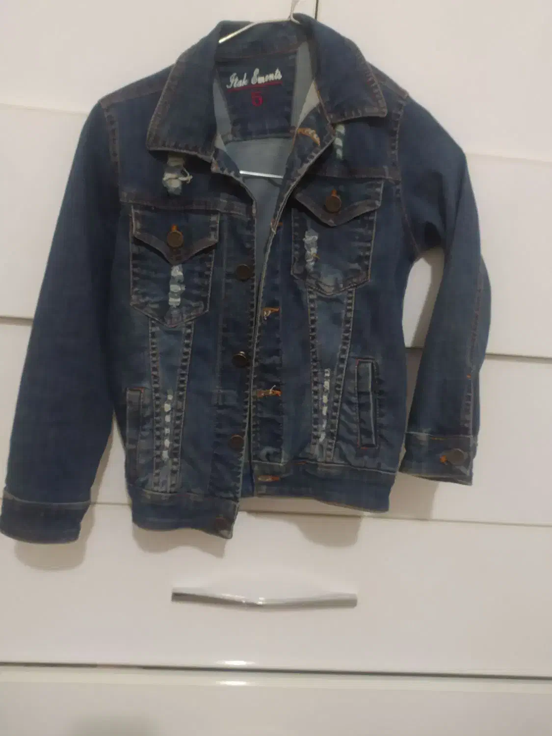 کت لی،، لی اصل وباکیفیت در حد خیلی نو|کفش و لباس بچه|ماهیدشت, |دیوار