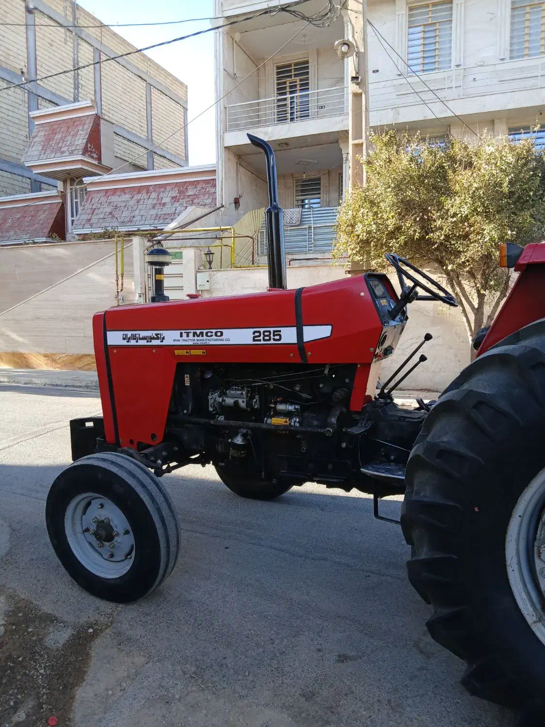 تراکتور ۲۸۵ تک|خودرو سنگین|کوهدشت, |دیوار