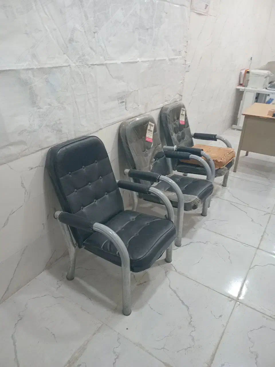 فروش میز و صندلی بنگاه|دفتر کار|ایلام, |دیوار