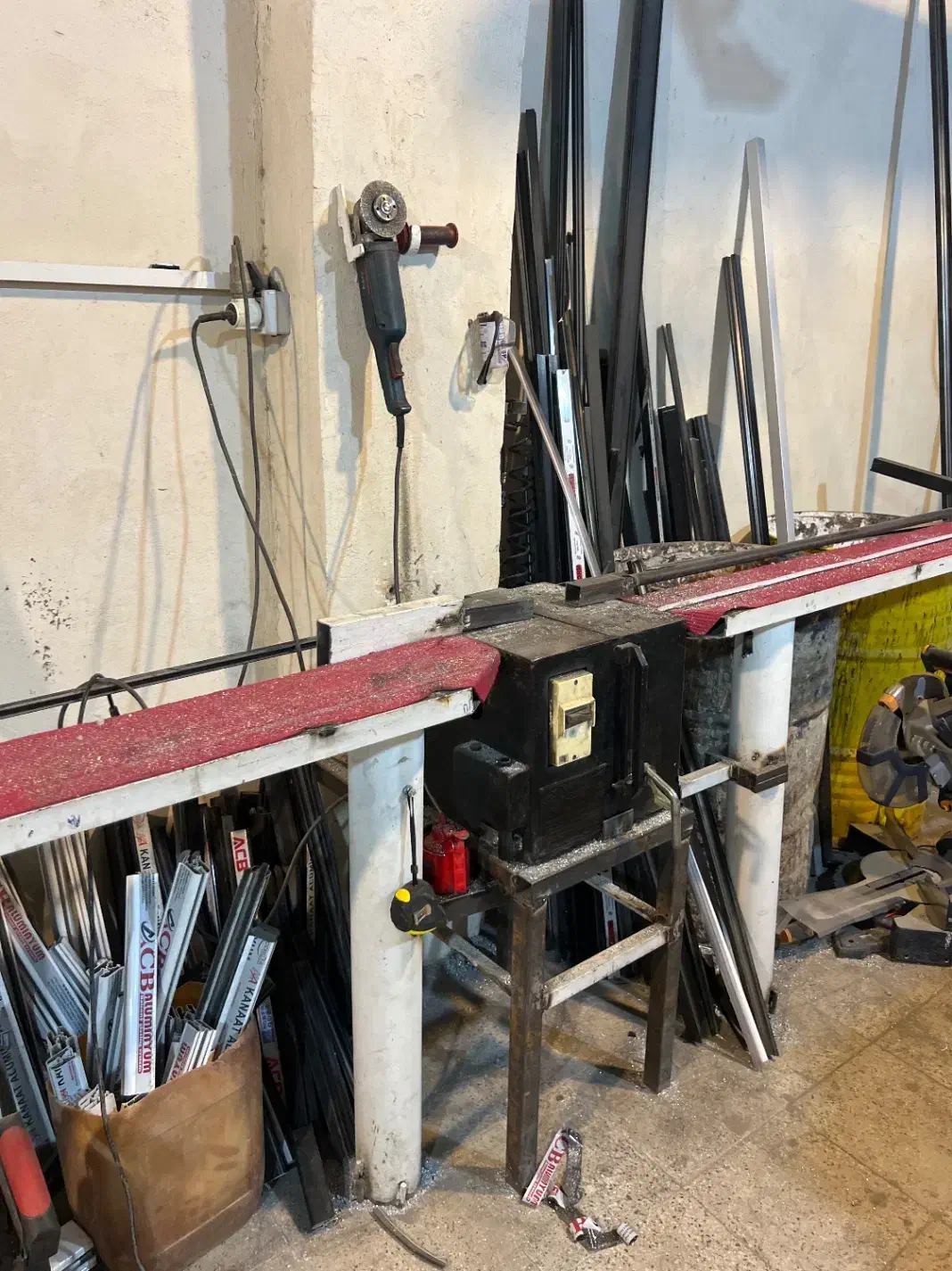 جذب نیرو کارگرساده کارگاهی|استخدام صنعتی، فنی، مهندسی|تهران, شهران شمالی|دیوار