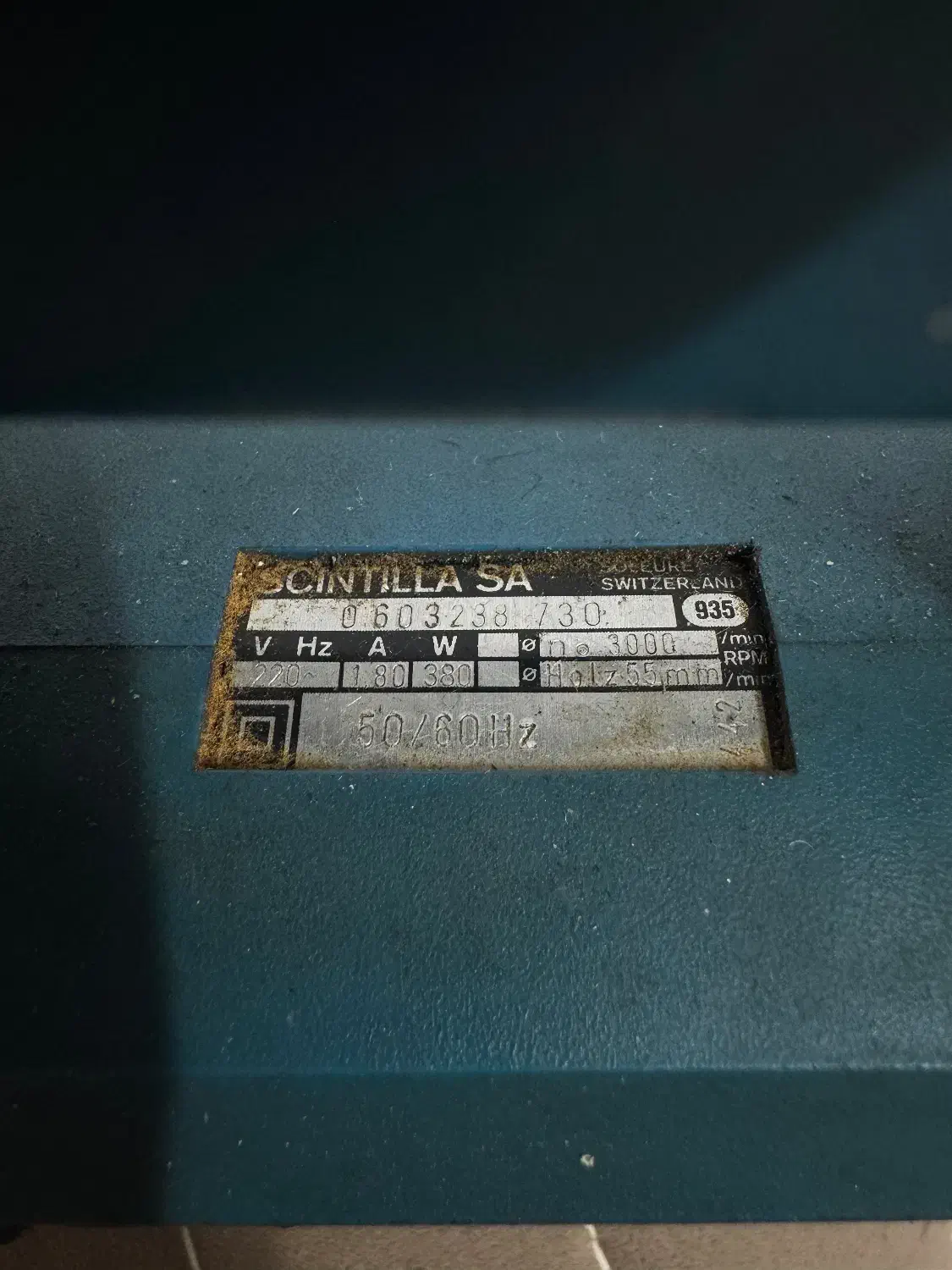 عمود بر|ابزارآلات|گنبد کاووس, |دیوار