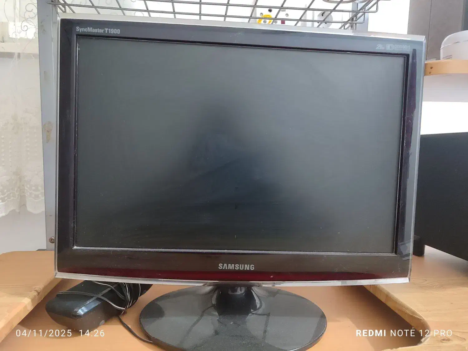 کامپیوتر و میز با قیمت مناسب|رایانه رومیزی|بندر ماهشهر, |دیوار