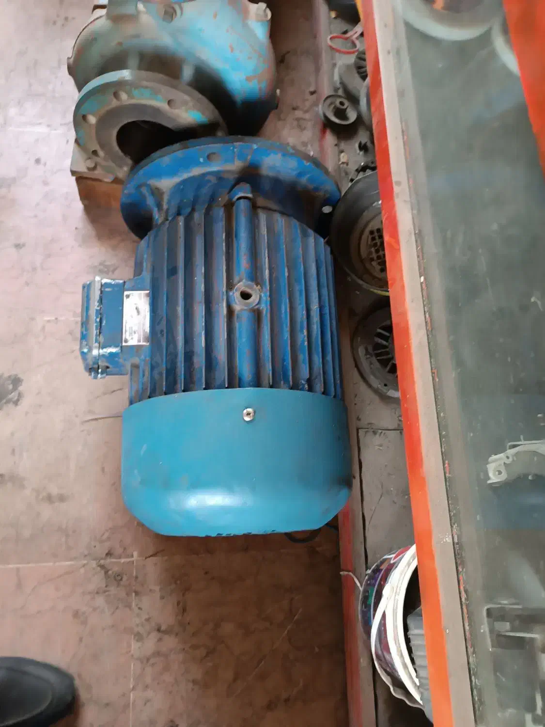 دینام 900 دور 10و7.5و 2اسب|ماشین‌آلات صنعتی|تهران, شهرک آسمان|دیوار