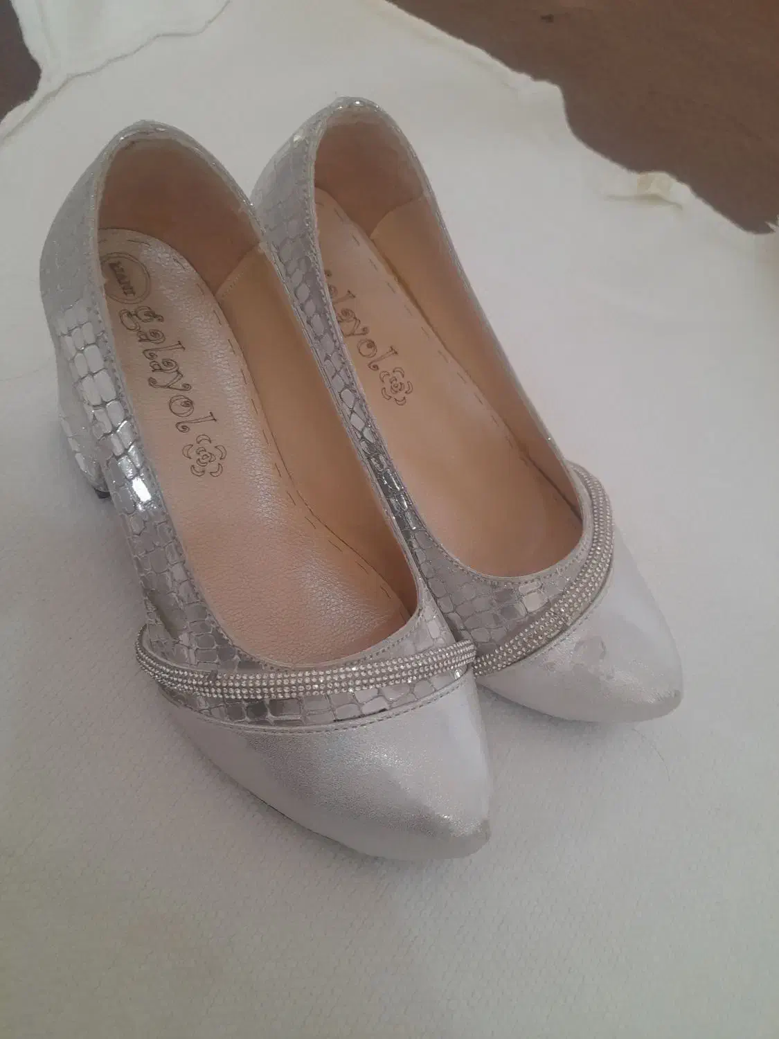 شیک|کفش و لباس بچه|تربت جام, شهید مدرس|دیوار