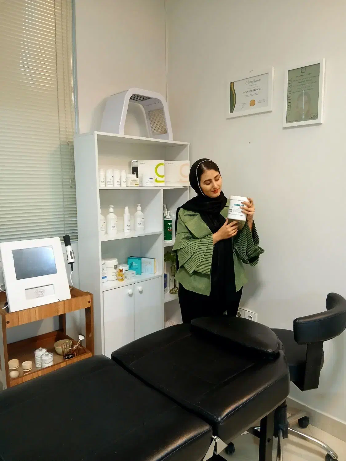 انجام فیشال تخصصی در الهیه۳ نبش اقدسیه ۲۴|خدمات آرایشگری و زیبایی|مشهد, الهیه|دیوار