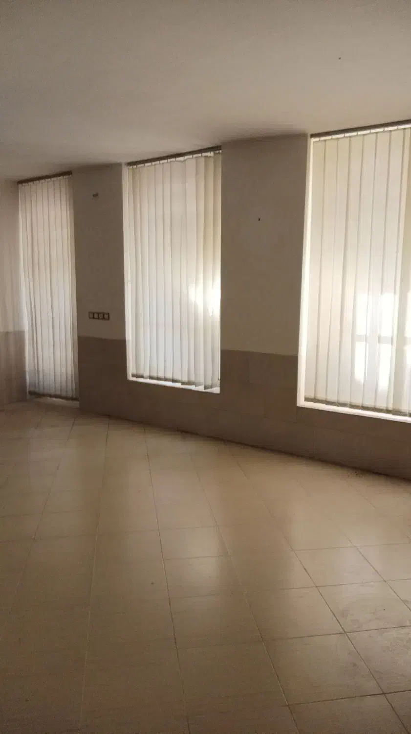 منزل ویلایی دربست 220 میانرود|اجارهٔ خانه و ویلا|شیراز, پادگان ولیعصر|دیوار