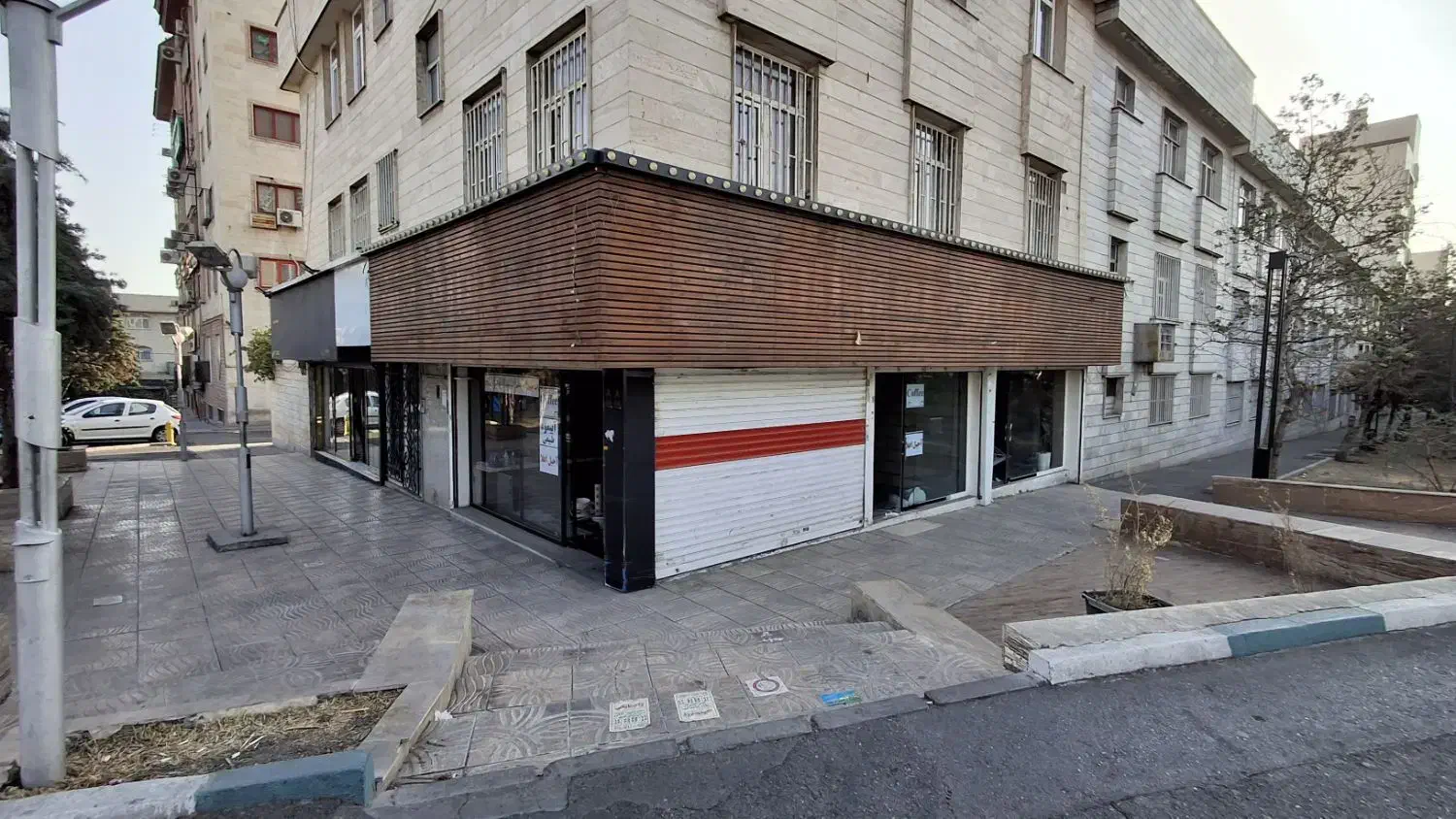 فروش،معاوضه چند باب مغازه دور میدان شهران15تا30متر|فروش مغازه و غرفه|تهران, شهران شمالی|دیوار