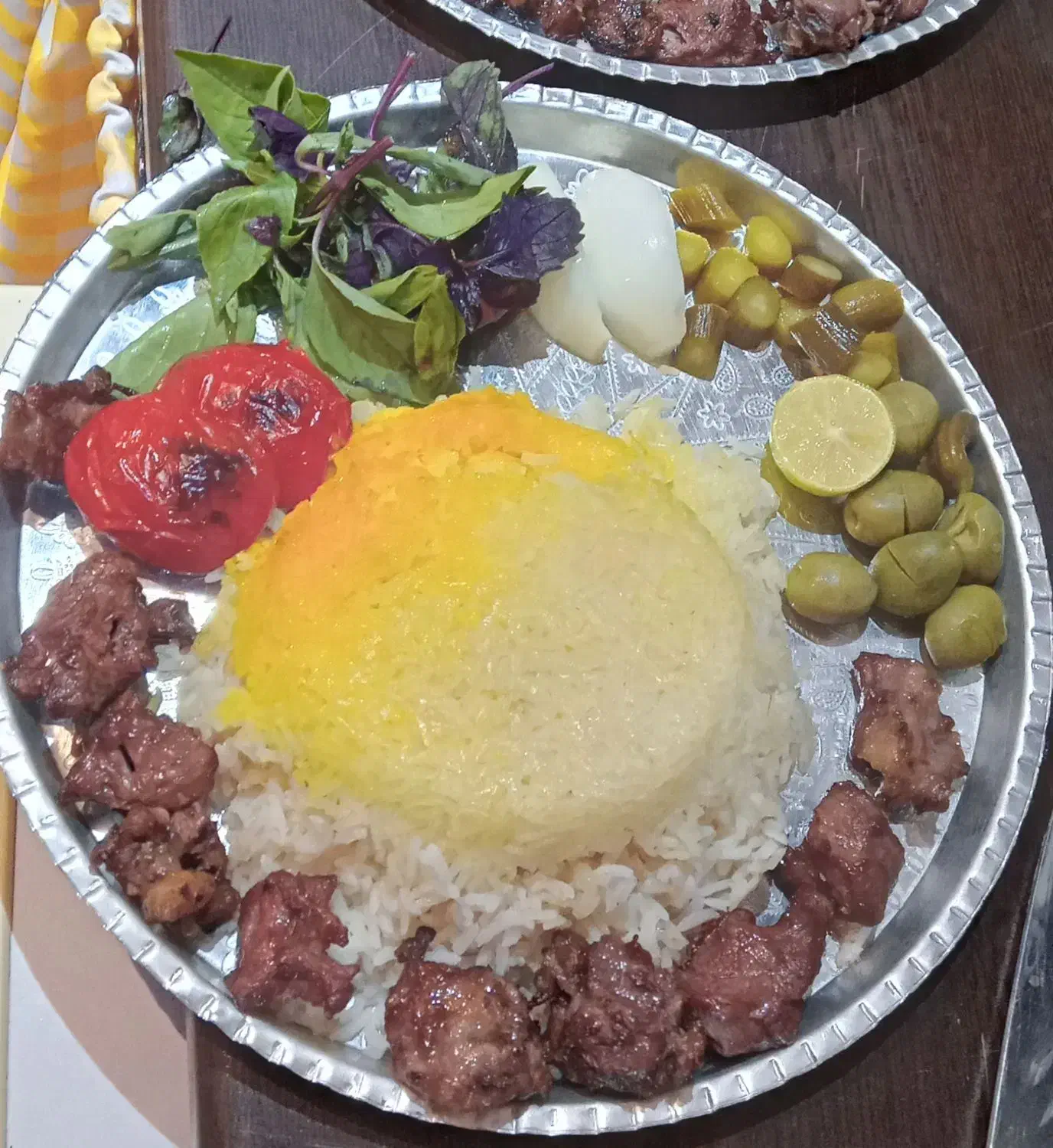 رستوران اق بانو|خدمات پذیرایی، مراسم|لولمان, |دیوار